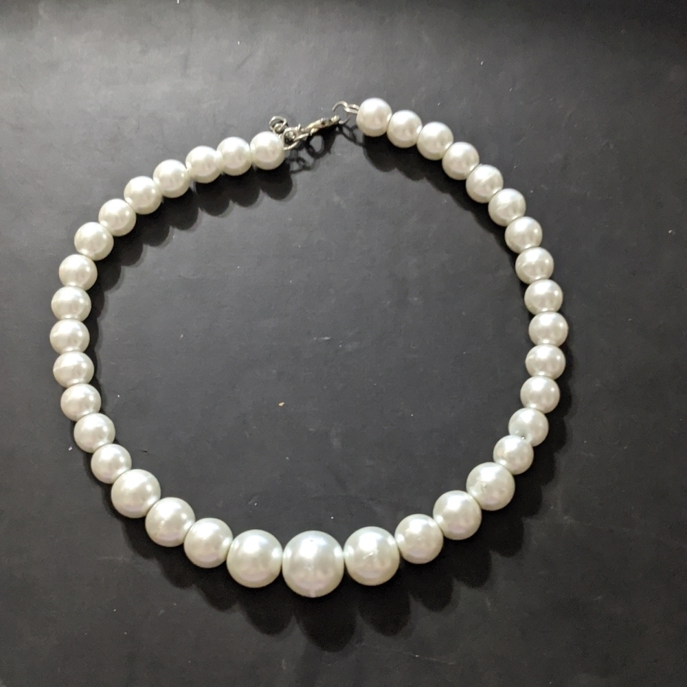 Silver Tone White Faux Pearl Beaded Collar Statement Necklace